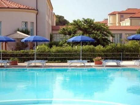 Resort Principi Di Piemonte Тиррения Экстерьер фото